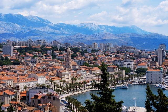 Split vs. Trogir: Ktoré mesto je lepšie na dovolenku?