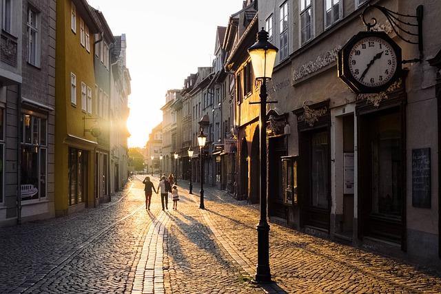 Obľúbené obchodné ulice v Pakoštane: Kde sa ponořiť do miestneho nákupného sveta