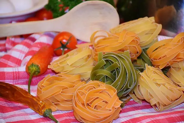 Stredomorská kuchyňa a gastronomické lahôdky na dovolenke