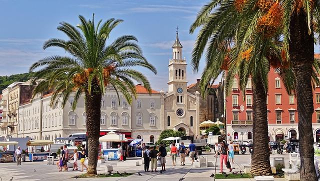 Split vs. Trogir: Ktoré mesto je lepšie na dovolenku?