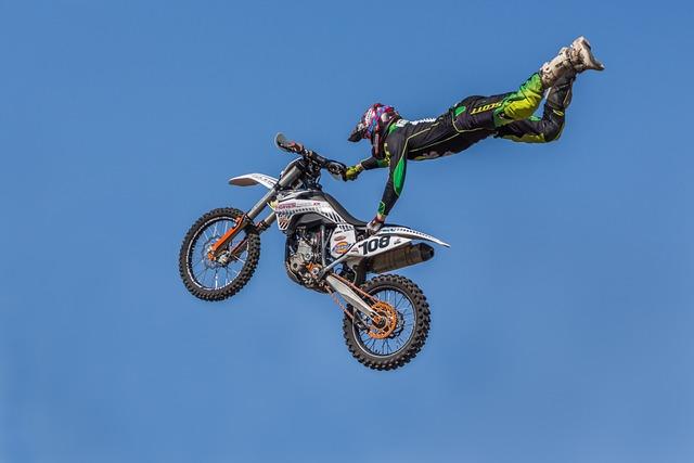 Adrenalín na vhodných miestach na Lubenice Beach